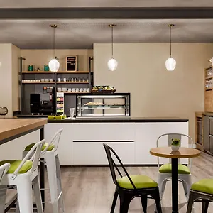 Super 8 By Wyndham Mitte Hamburg-Harburg
